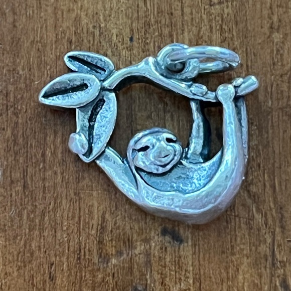 Adorable cheeky happy sloth charm by James Avery - Picture 2 of 4